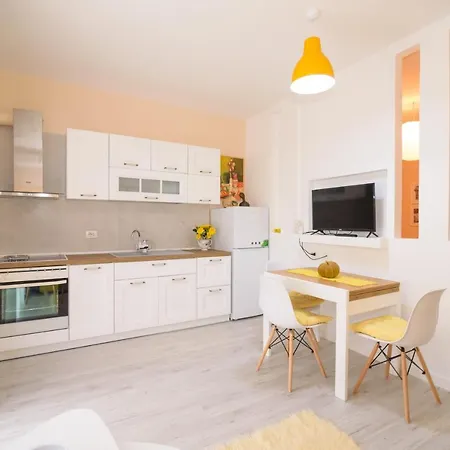 Lovely Lungomare * Vlorë