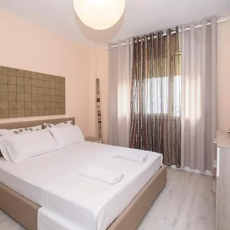 아파트 Lovely Lungomare Vlorë